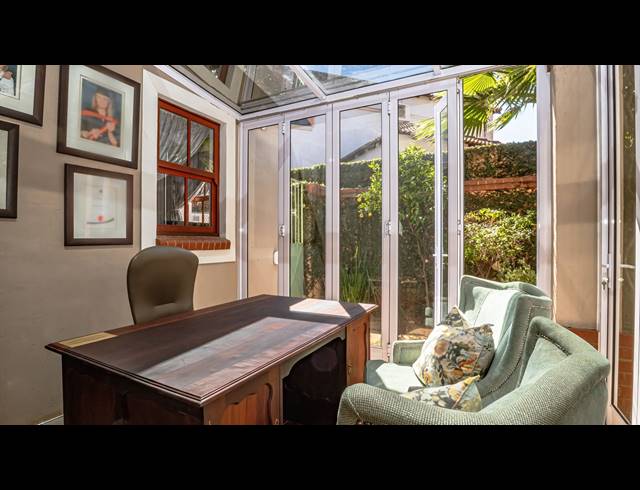 4 BEDROOM FREEHOLD FOR SALE IN FAERIE GLEN